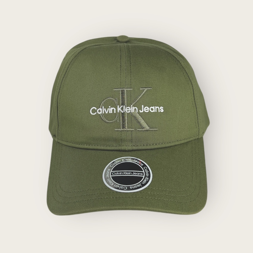CALVIN KLEIN JEANS czapka
