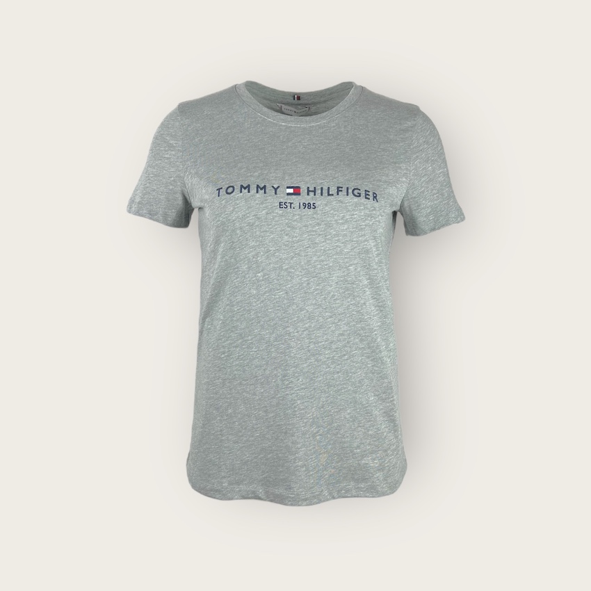 TOMMY HILFIGER t-shirt